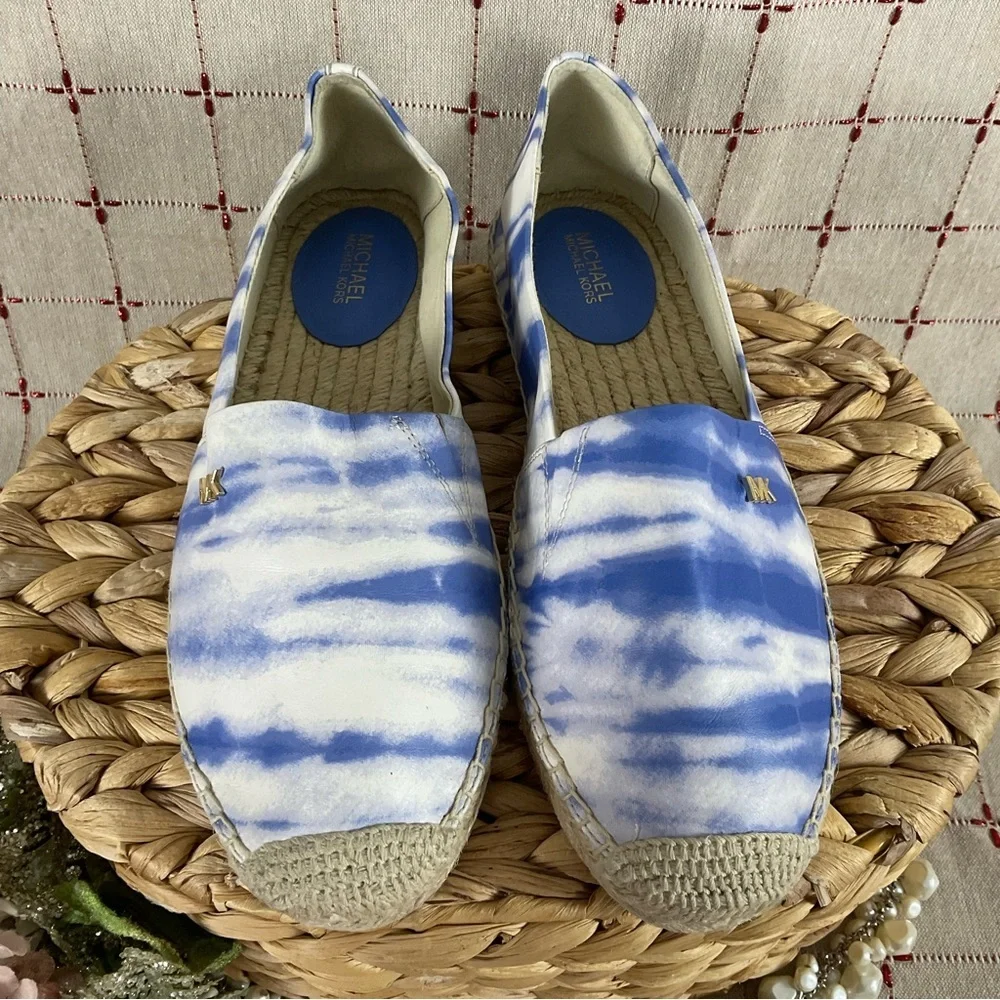 Michael Kors “Kendrick” Slip-On Blue White Tie Dye Espadrilles Women's Sz 6 Flat - Picture 2 of 7